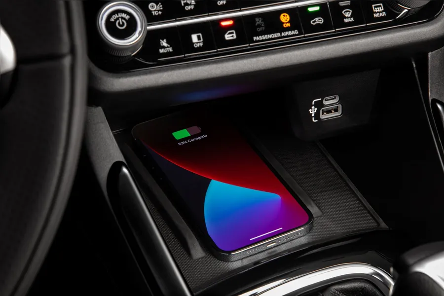 Fiat Pulse e Fastback híbridos ganham edição especial Lollapalooza Brasil 2025