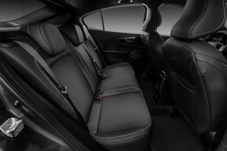 Fiat Pulse e Fastback híbridos ganham edição especial Lollapalooza Brasil 2025