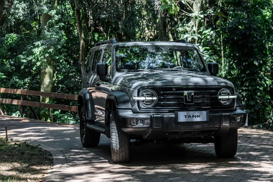 GWM Tank 300 2026 estreia no Brasil no dia destinado ao 4x4 por R$ 333.000 mil