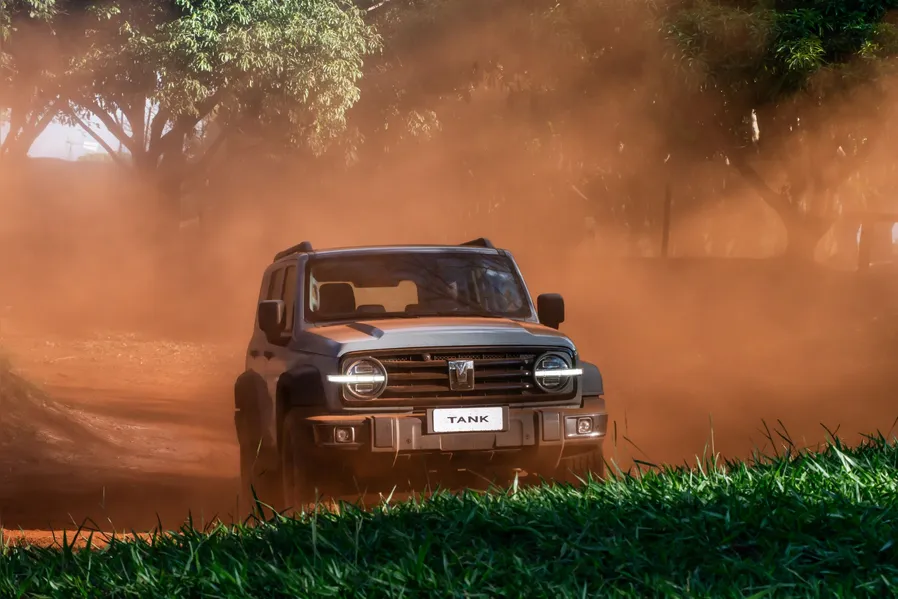 GWM Tank 300 2026 estreia no Brasil no dia destinado ao 4x4 por R$ 333.000 mil
