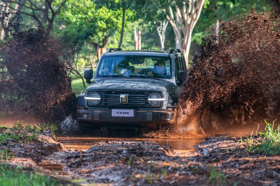 GWM Tank 300 2026 estreia no Brasil no dia destinado ao 4x4 por R$ 333.000 mil