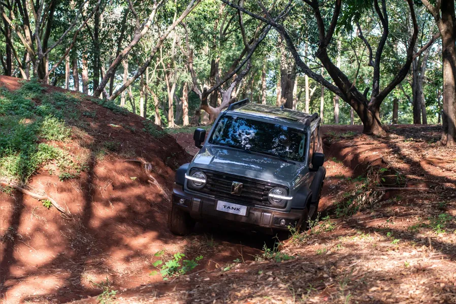 GWM Tank 300 2026 estreia no Brasil no dia destinado ao 4x4 por R$ 333.000 mil