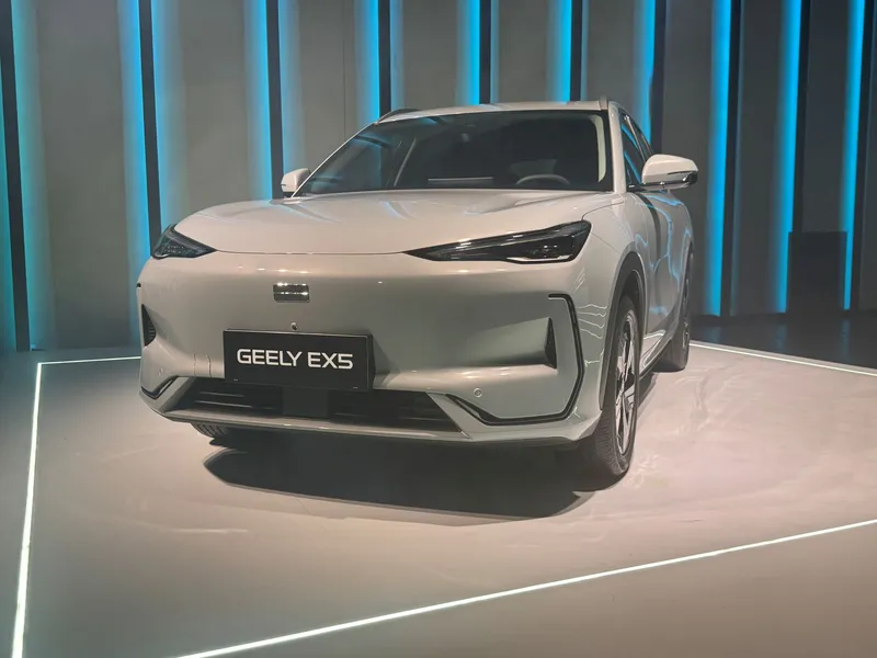 Geely retorna ao Brasil em parceria com a Renault e anuncia o SUV elétrico EX5 para julho