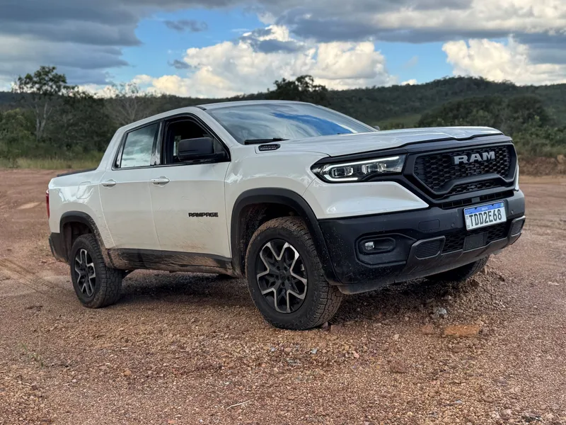 Teste: Rampage 2025 avança com o novo motor 2.2 turbodiesel de 200 cv