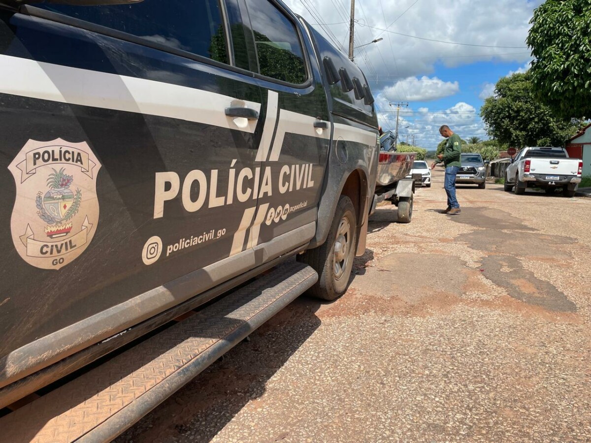 Polícia Civil prende tio e sobrinhos por tentativa de homicídio praticada após briga generalizada em um bar de Trindade