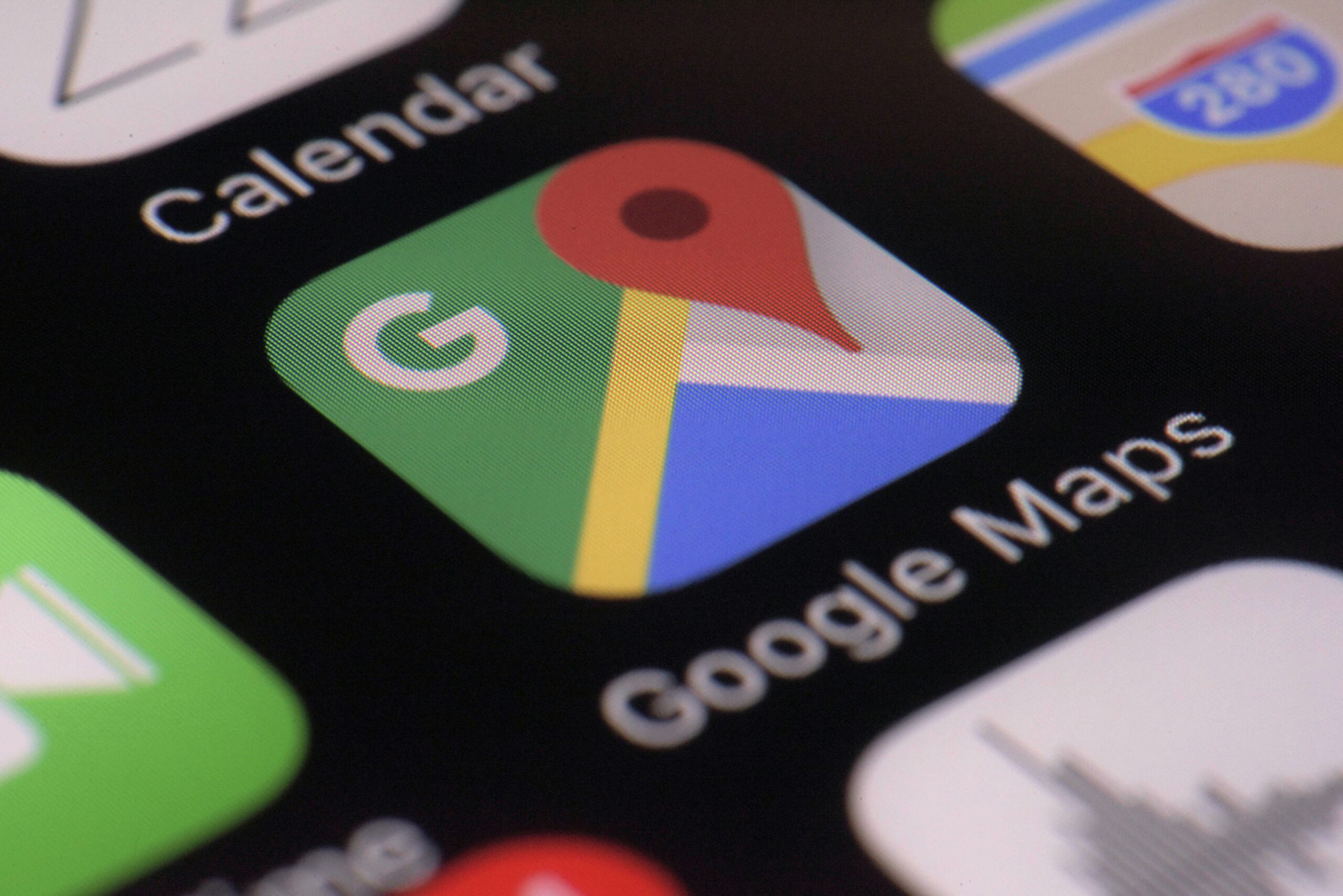 Google Maps remove avaliações de escolas para preservar imagem