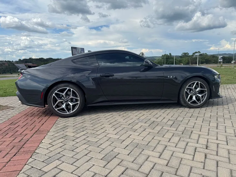
		Teste: Aceleramos o Mustang GT Performance 2025 com seus 488 cv de potência