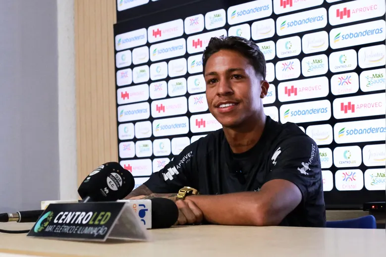 Goiânia anuncia três reforços para sequência do Campeonato Goiano