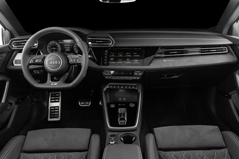 
		Audi lança o novo A3 Sedan 2025 com preços a partir de R$ 289.990