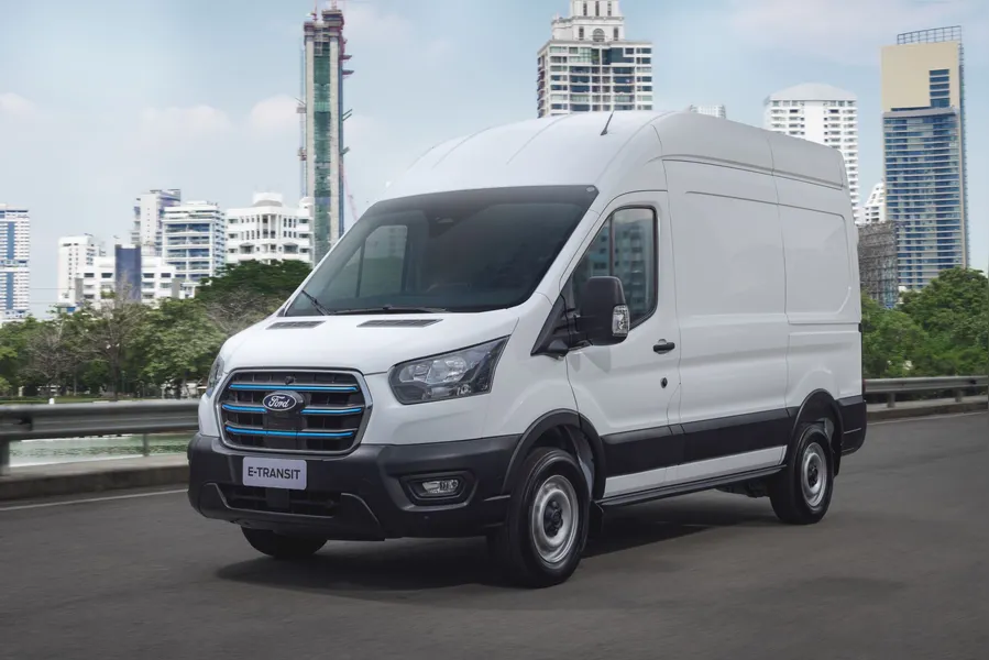 Ford lança a Transit 2026 mais tecnológica, com novas versões e preços a partir de R$ 282.900