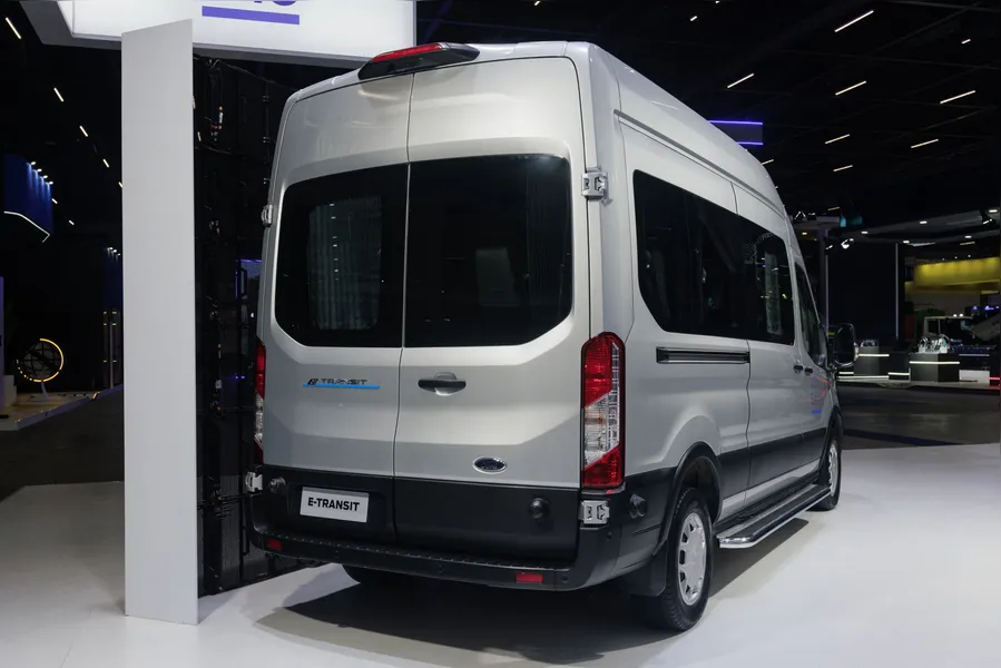 Ford lança a Transit 2026 mais tecnológica, com novas versões e preços a partir de R$ 282.900