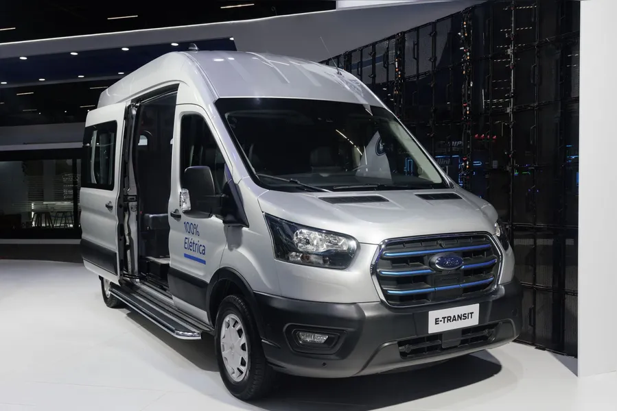 Ford lança a Transit 2026 mais tecnológica, com novas versões e preços a partir de R$ 282.900
