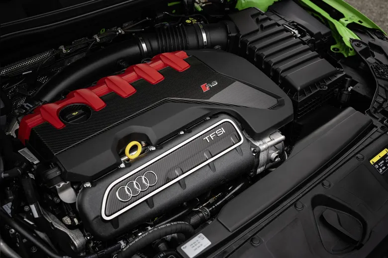 
		Audi traz de volta ao Brasil o superesportivo RS 3 Sedan