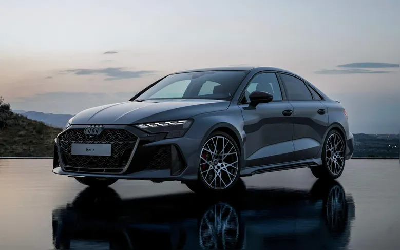 
		Audi traz de volta ao Brasil o superesportivo RS 3 Sedan