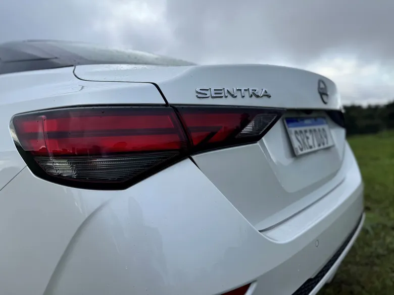 
		Teste: Na escassez dos sedãs, Nissan Sentra 2025 é uma aposta acertada