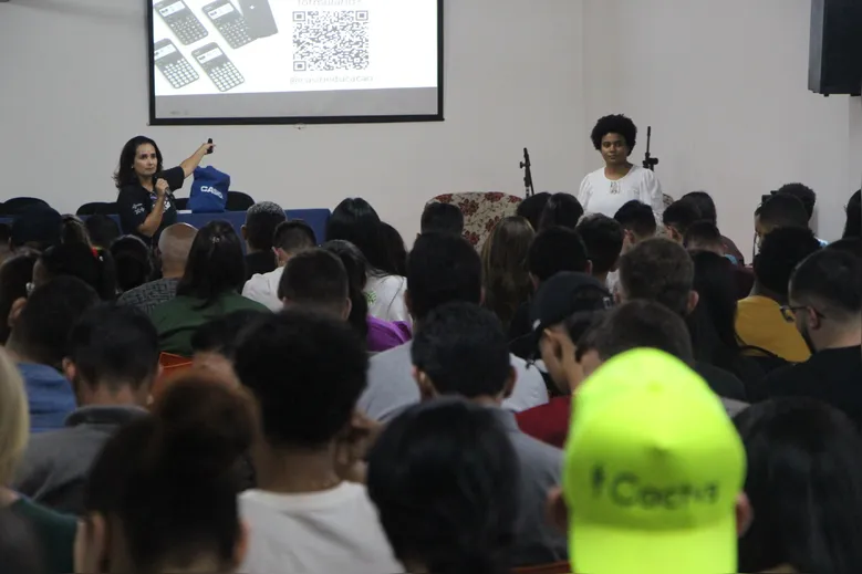 
		UniAraguaia promove workshop sobre o uso da calculadora científica em parceria com a Casio