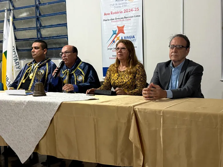
		UniAraguaia inaugura polo em Sergipe com homenagens e presença de autoridades