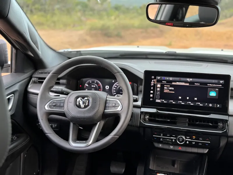 Teste: Rampage 2025 avança com o novo motor 2.2 turbodiesel de 200 cv