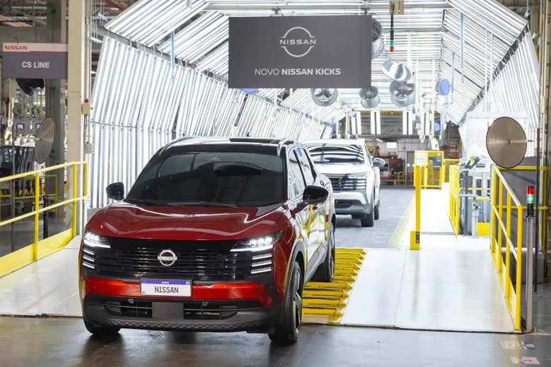 
		Nissan começa a produzir a nova geração do Kicks no Brasil