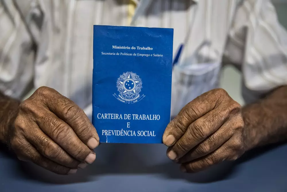 Desemprego no Brasil sobe para 7% no 1º trimestre de 2025