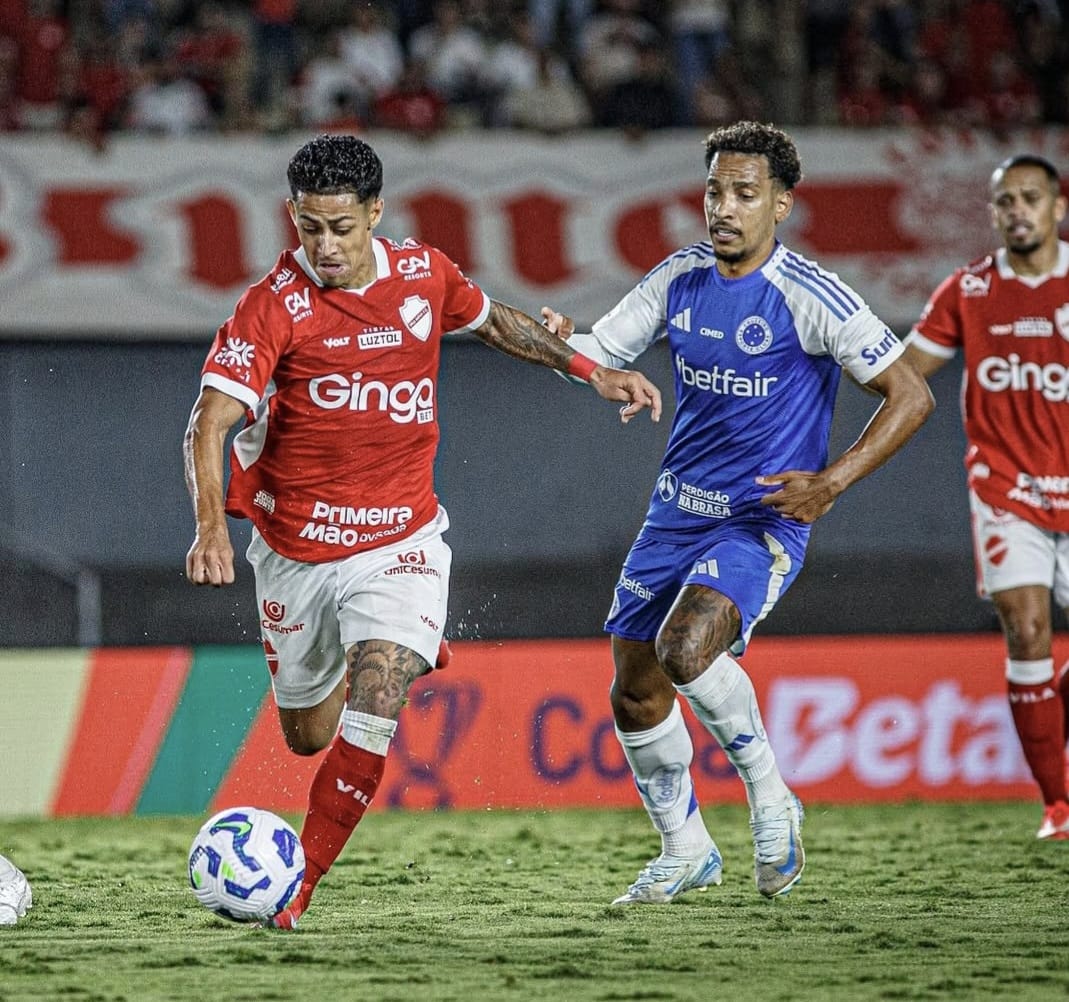 Vila Nova é goleado pelo Cruzeiro no Serra Dourada e se despede da Copa do Brasil