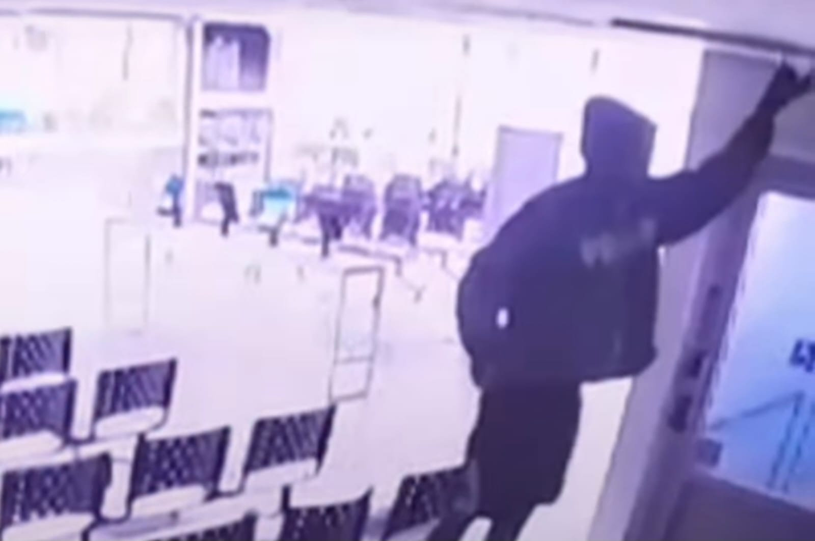 Morador em situação de rua é preso após furto a agência bancária no Centro de Goiânia