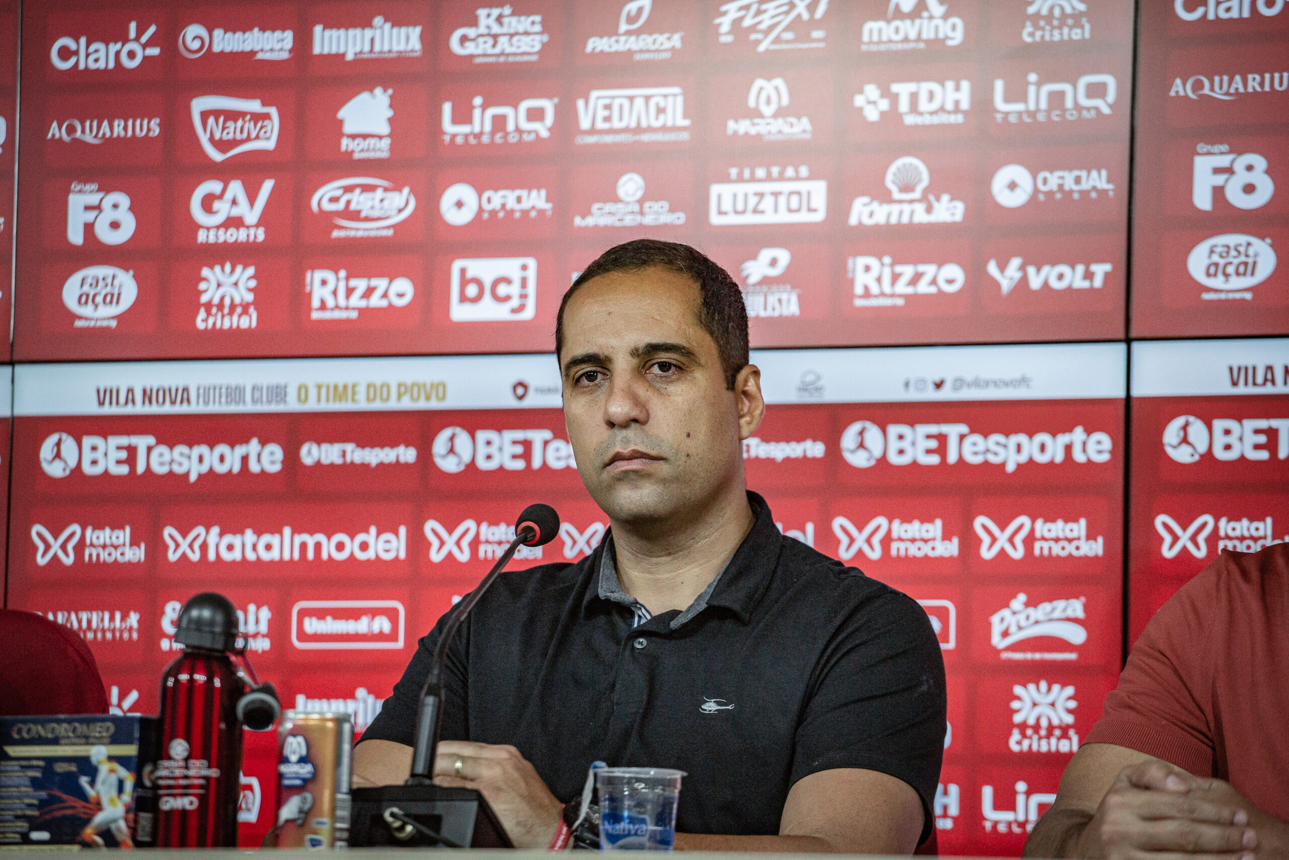 Presidente do Vila Nova desabafa sobre torcida colorada: "Ainda não atingimos cinco mil sócios"