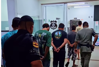 Cinco presos em flagrante por tentativa de homicídio