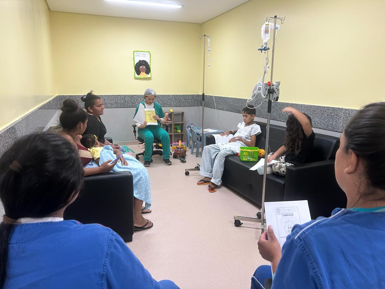 HEAL cria cantinho de leitura para humanizar internação infantil