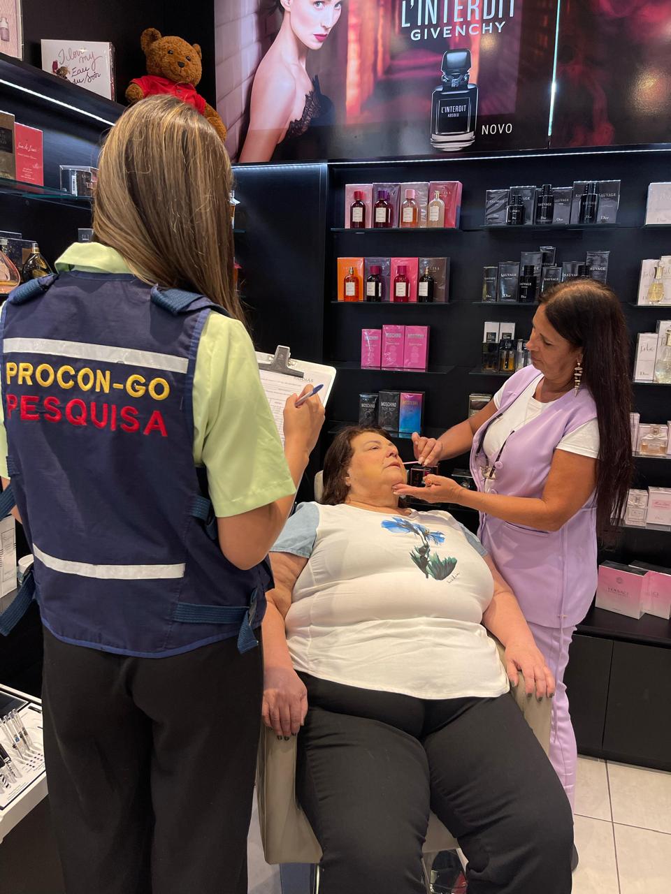 Dia das Mães: pesquisa do Procon Goiás aponta variação de até 201% em preços de presentes