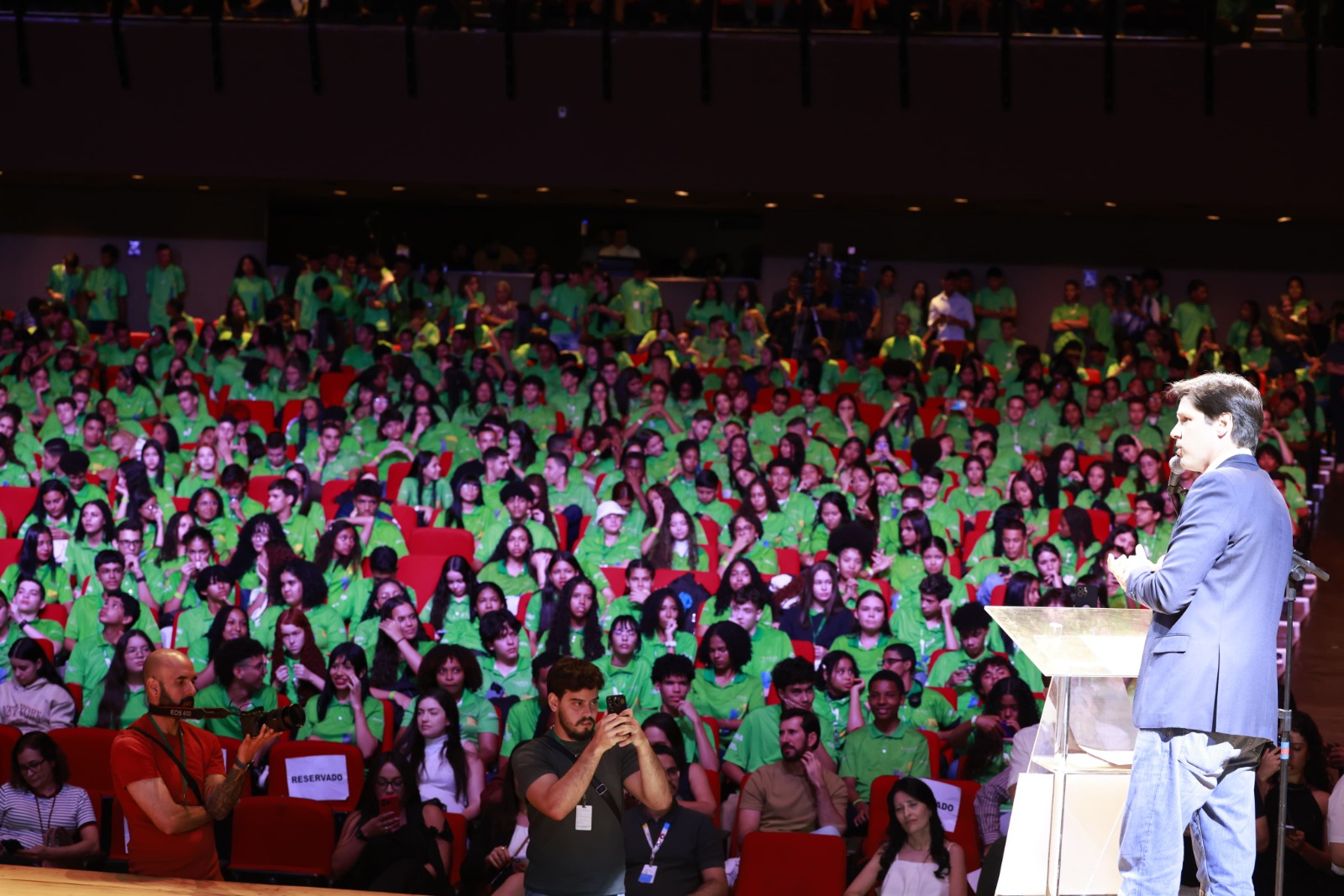 “Nossos jovens são aprendiz com futuro”, diz Daniel Vilela ao celebrar expansão do programa que vai atender 10 mil estudantes de Goiás