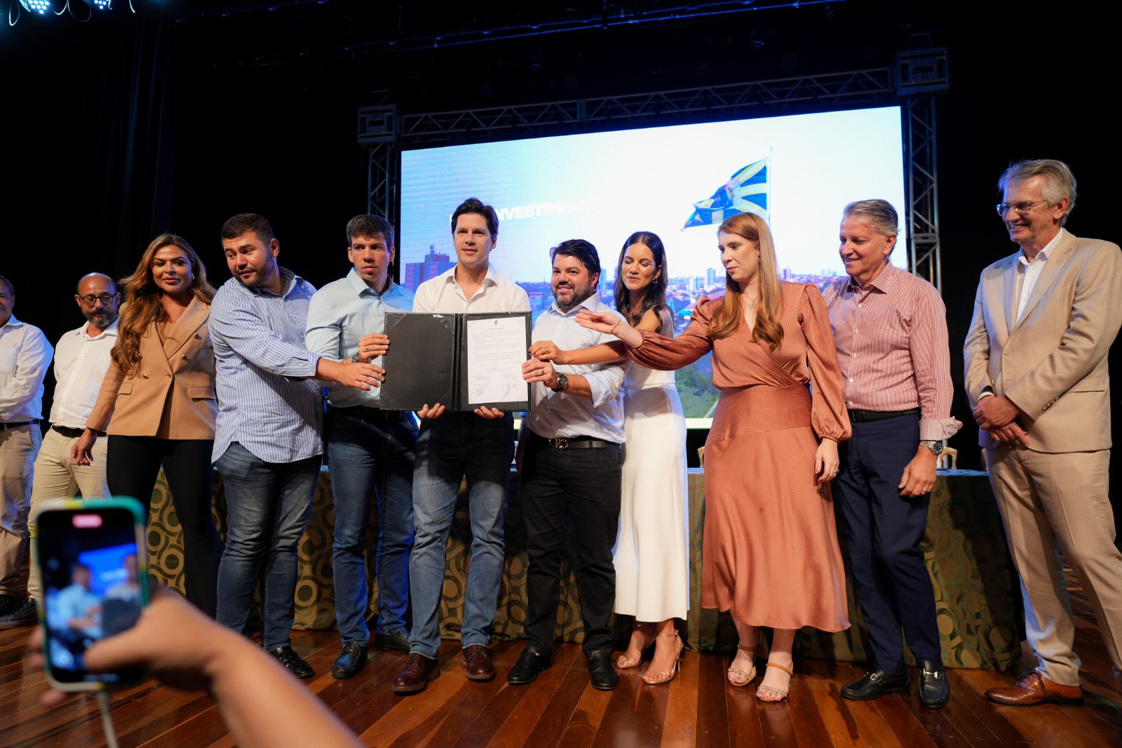 Daniel Vilela anuncia pacotes de obras em Anápolis
