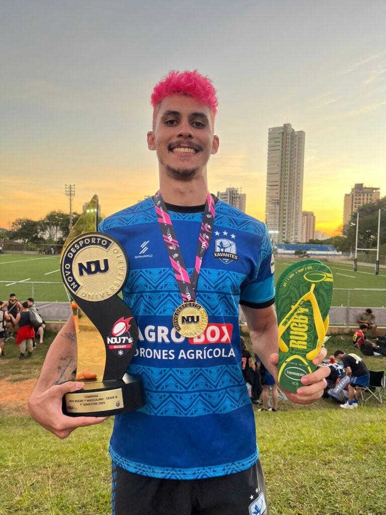 Arthur Carrijo (UFG), eleito melhor jogador do campeonato