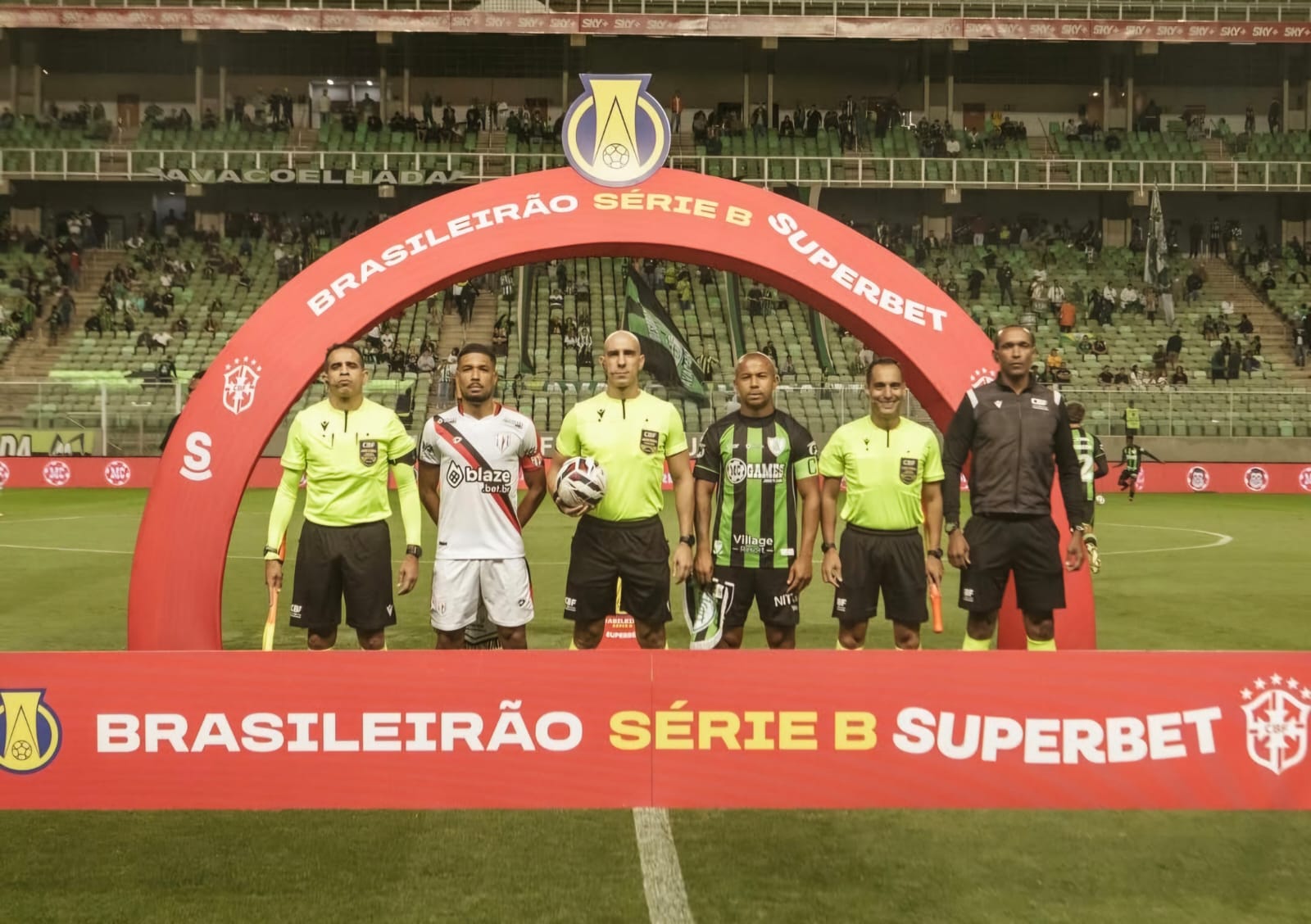 Derrota para América-MG escancara falta de competitividade no Atlético-GO, diz presidente