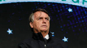 Bolsonaro deve participar, ao menos, do inicio da manifestação por anistia do 8/1