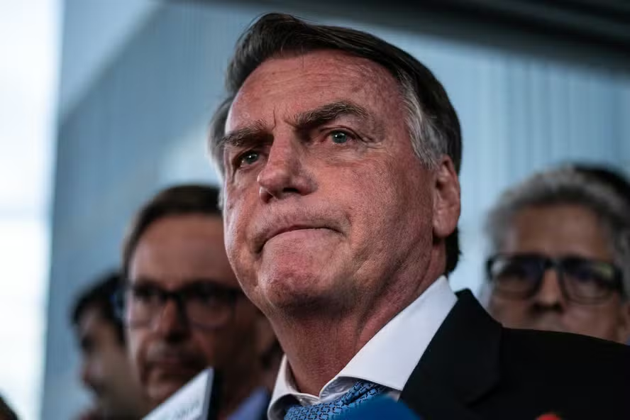 Bolsonaro diz não querer desgastar STF e, se for condenado, é 'game over'