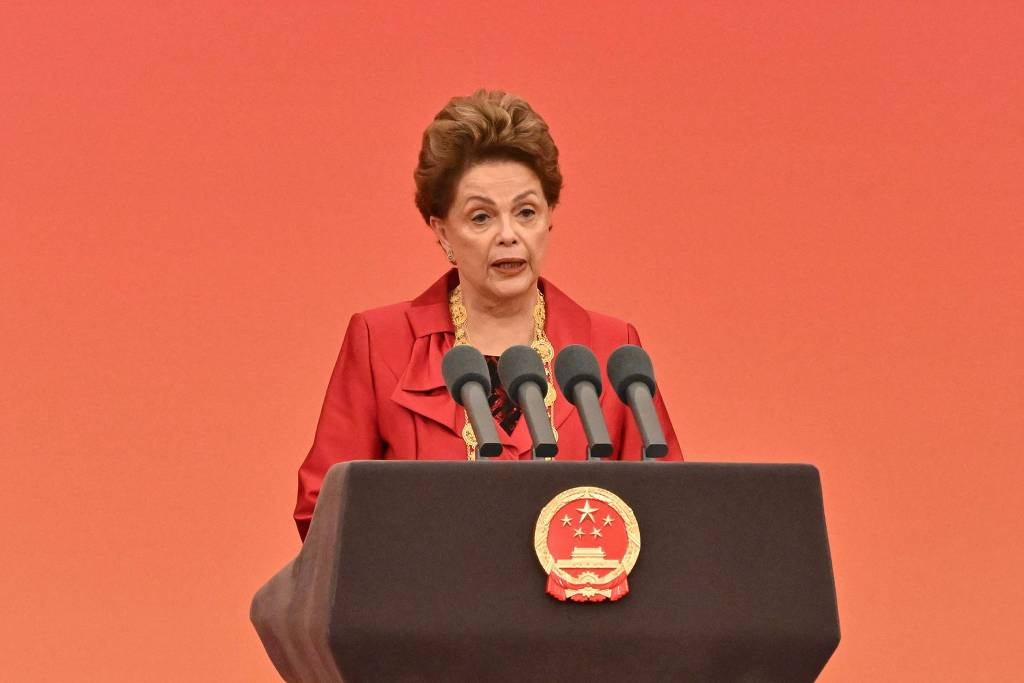 Dilma é reconhecida como anistiada política após recusa no governo Bolsonaro