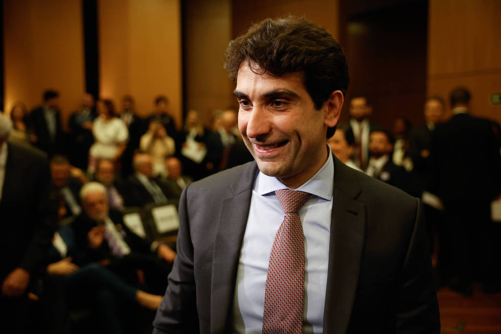 Galípolo pede a governo convocação de 200 candidatos do cadastro de reserva do concurso do BC