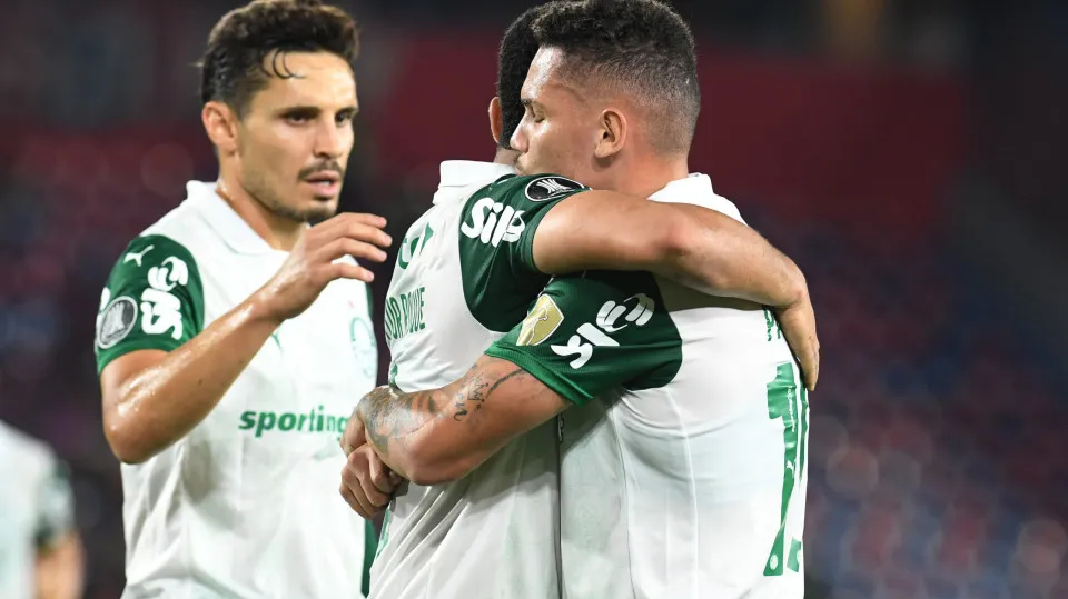 Palmeiras busca confirmar vaga nas oitavas da Copa do Brasil; veja destaques da TV