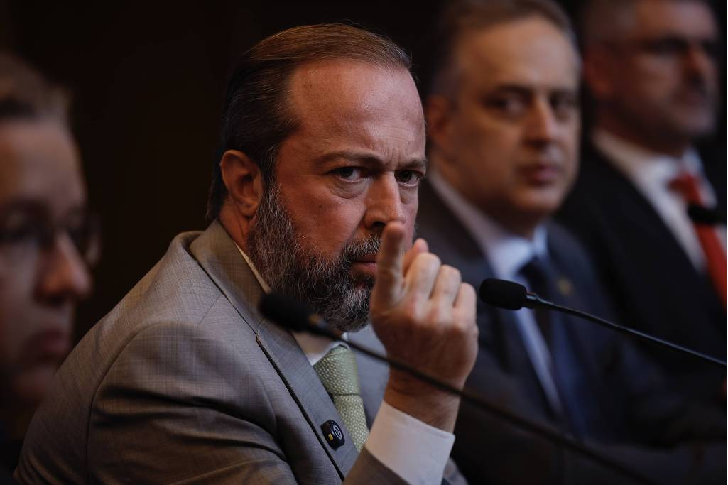 Governo aciona Cade por possível fraude nos preços do botijão de gás e da gasolina