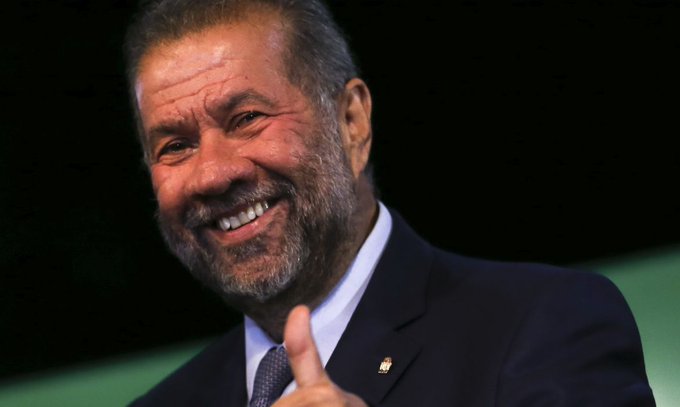Ex-presidente do INSS nega omissão em descontos e diz que seguiu decisão do TCU