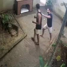 Vítima de tiro de policial em Noronha nega assédio