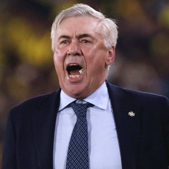 Ancelotti rouba a cena ao mascar oito chicletes em estreia pelo Brasil