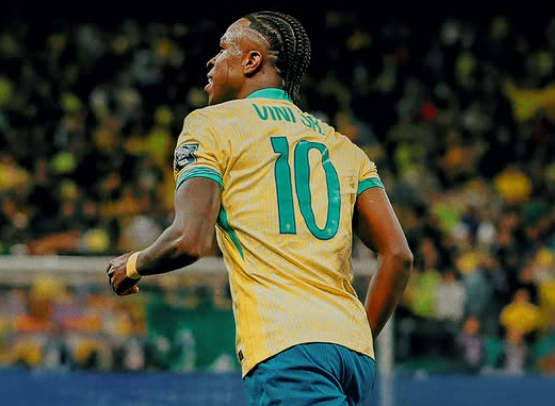 Brasil derrota Paraguai por 1 a 0 com gol de Vini Jr. e garante vaga na Copa do Mundo de 2026