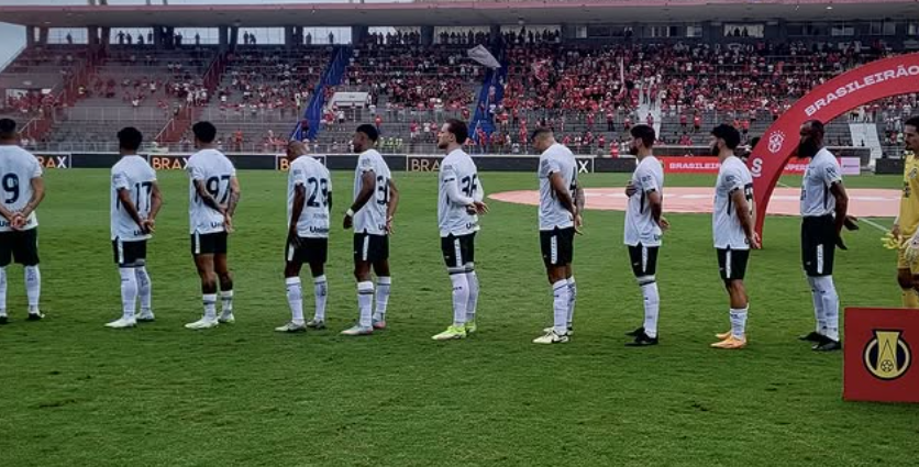 Goiás sofre derrota por 2 a 0 fora de casa diante do CRB e encerra sequência invicta de sete jogos na Série B