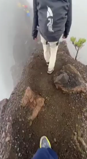 Imagens revelam perigo extremo nas trilhas do Monte Rinjani, na Indonésia, onde morreu brasileira