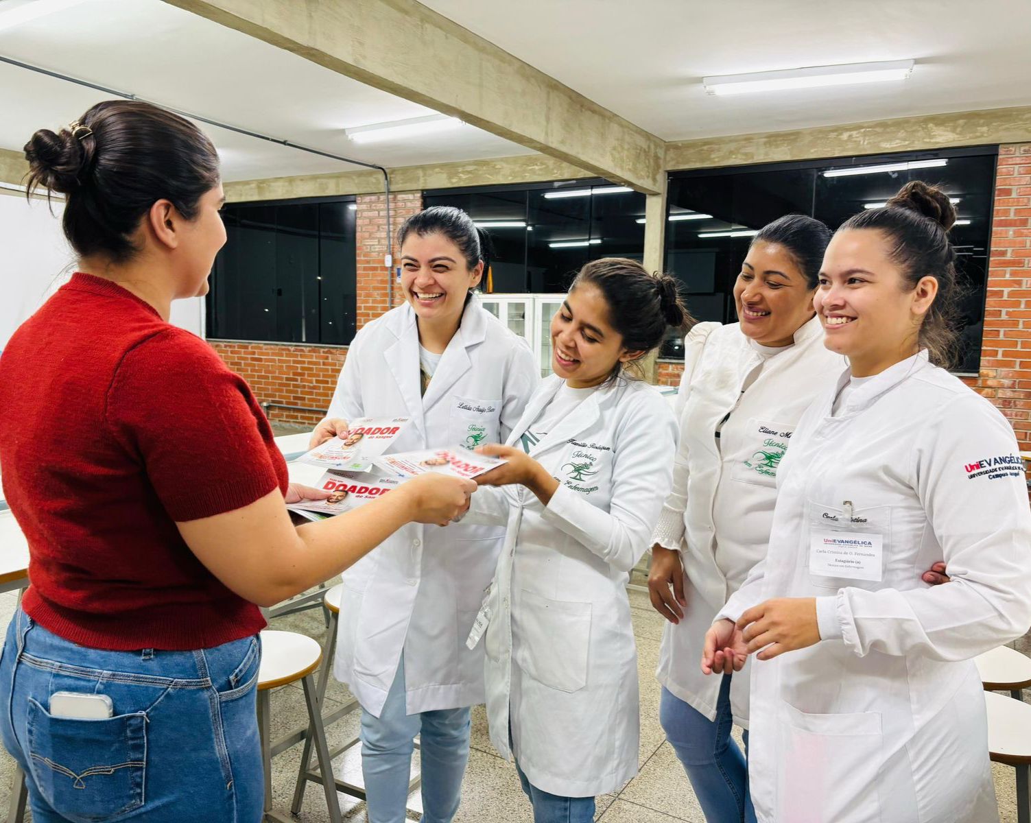 Heja realiza ação de incentivo à doação de sangue