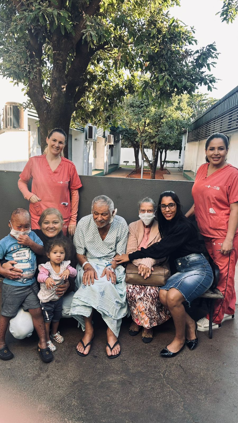 Heja realiza reencontro de paciente com familiares