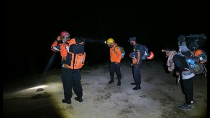 Retirada do corpo de Juliana Marins no Rinjani será na quarta (25)