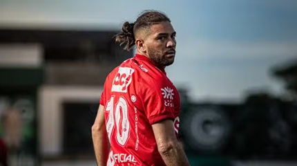Vila Nova passa o rodo no elenco e mira desempenho melhor em campo